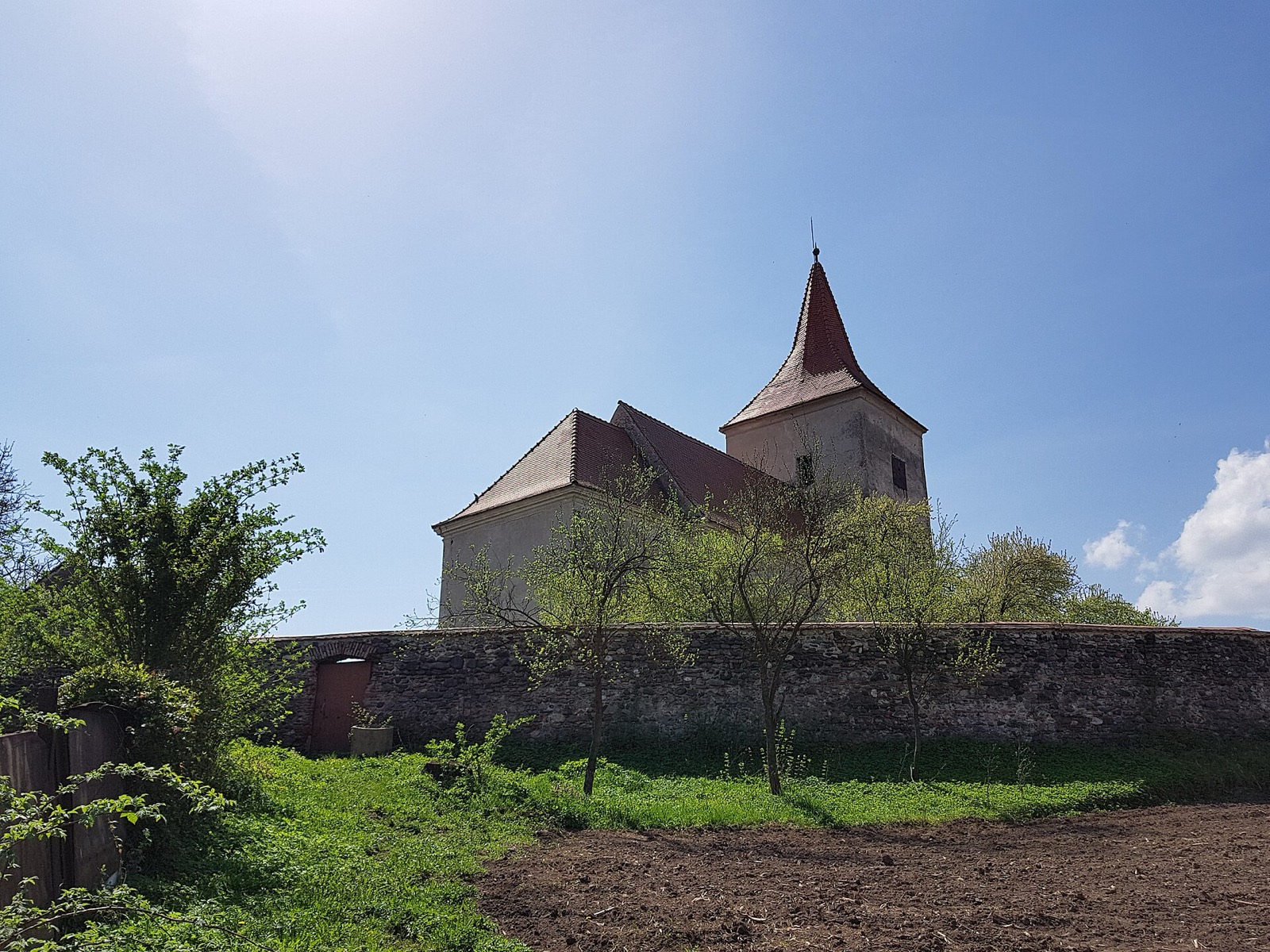 Zidul de incintă